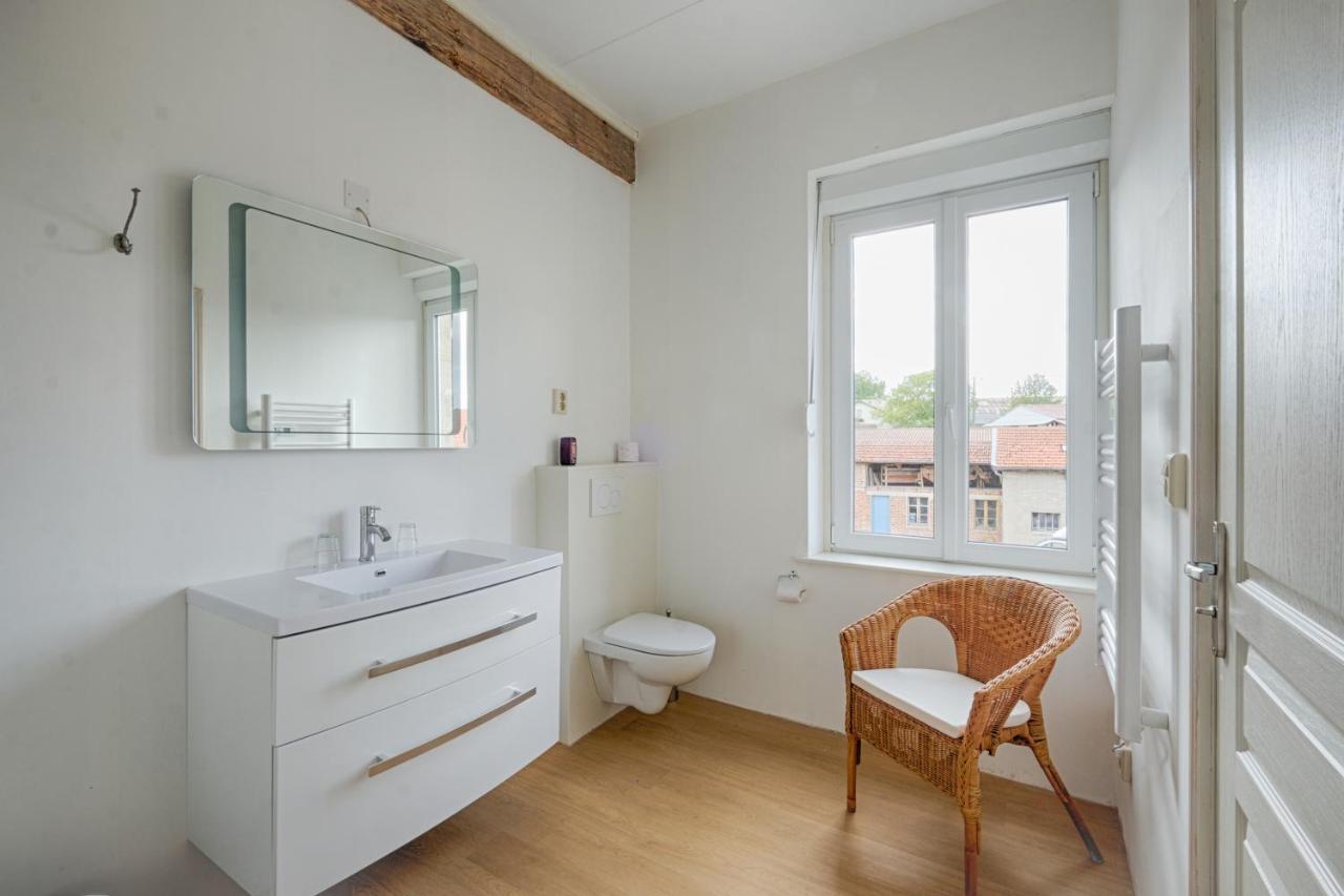 Chambre D'Hotes Fantesstique Berzieux エクステリア 写真