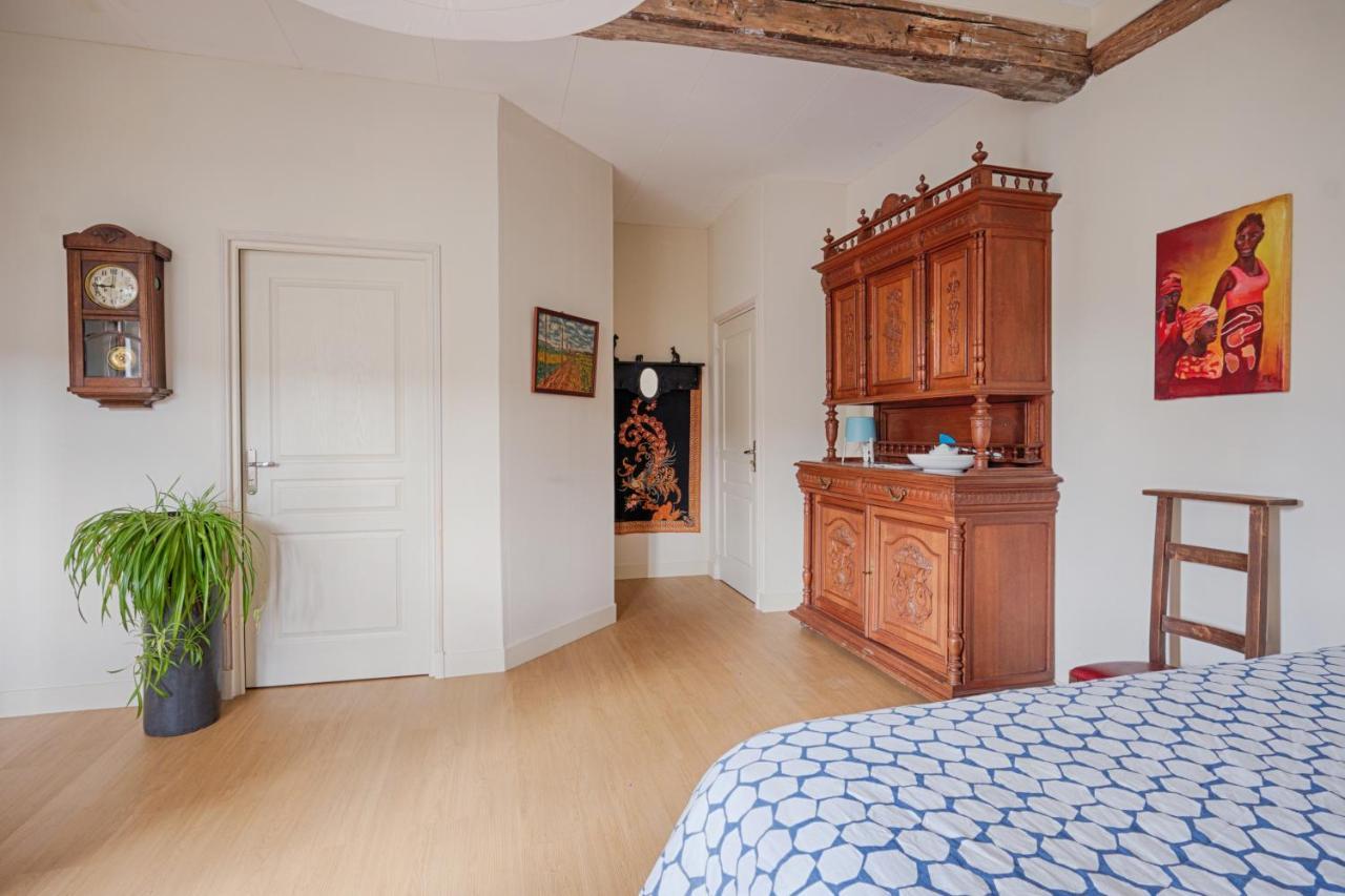 Chambre D'Hotes Fantesstique Berzieux エクステリア 写真