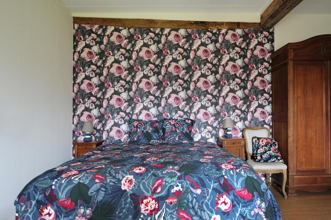 Chambre D'Hotes Fantesstique Berzieux エクステリア 写真