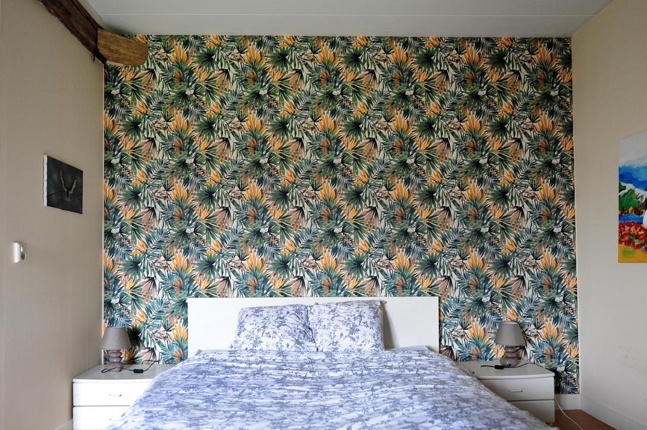 Chambre D'Hotes Fantesstique Berzieux エクステリア 写真