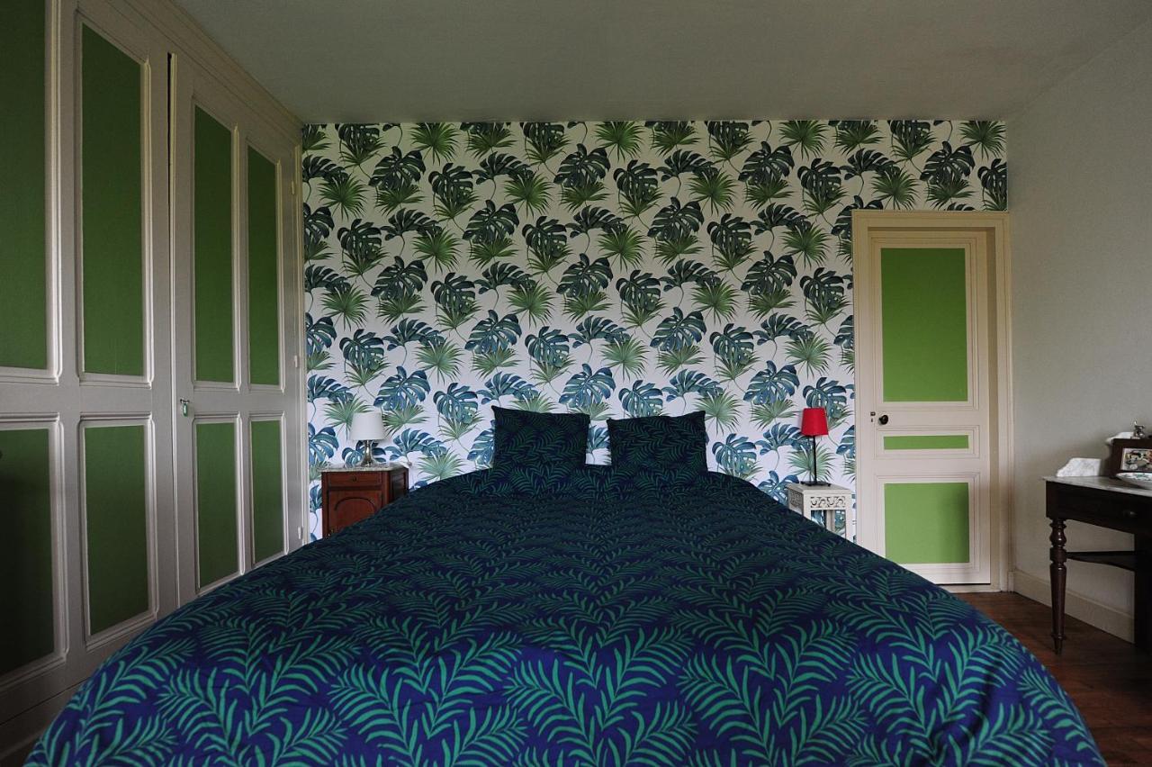 Chambre D'Hotes Fantesstique Berzieux エクステリア 写真